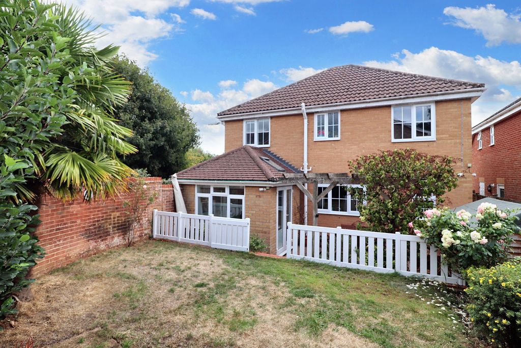 Property photo 3 of 16