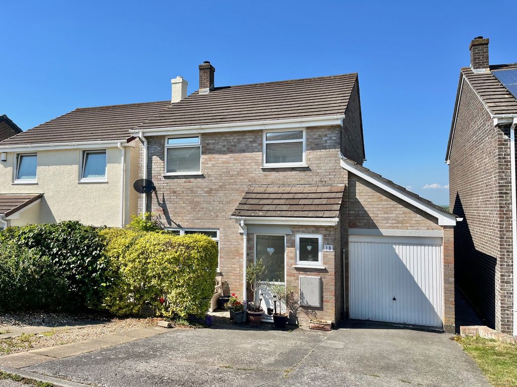 Property photo 1 of 27
