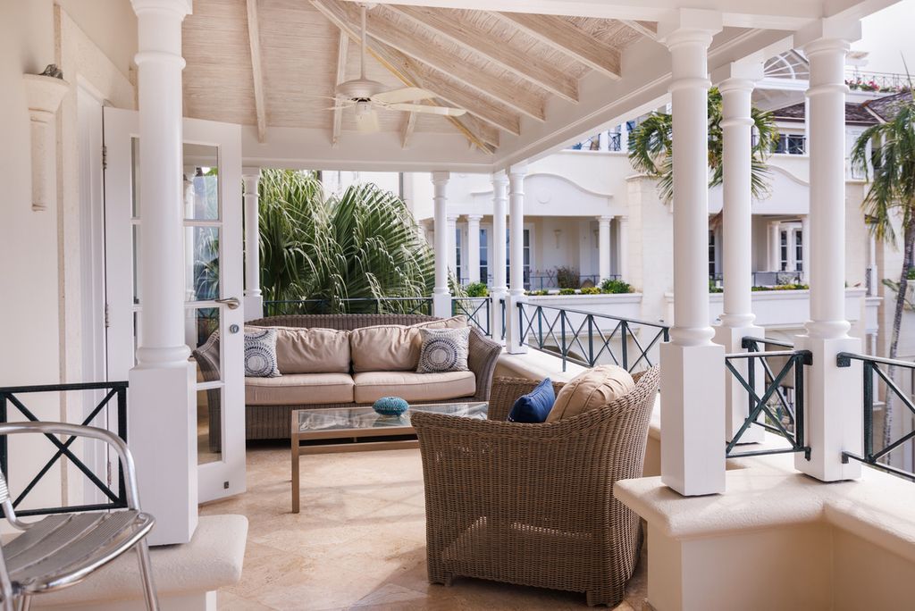 Property photo 2 of 30