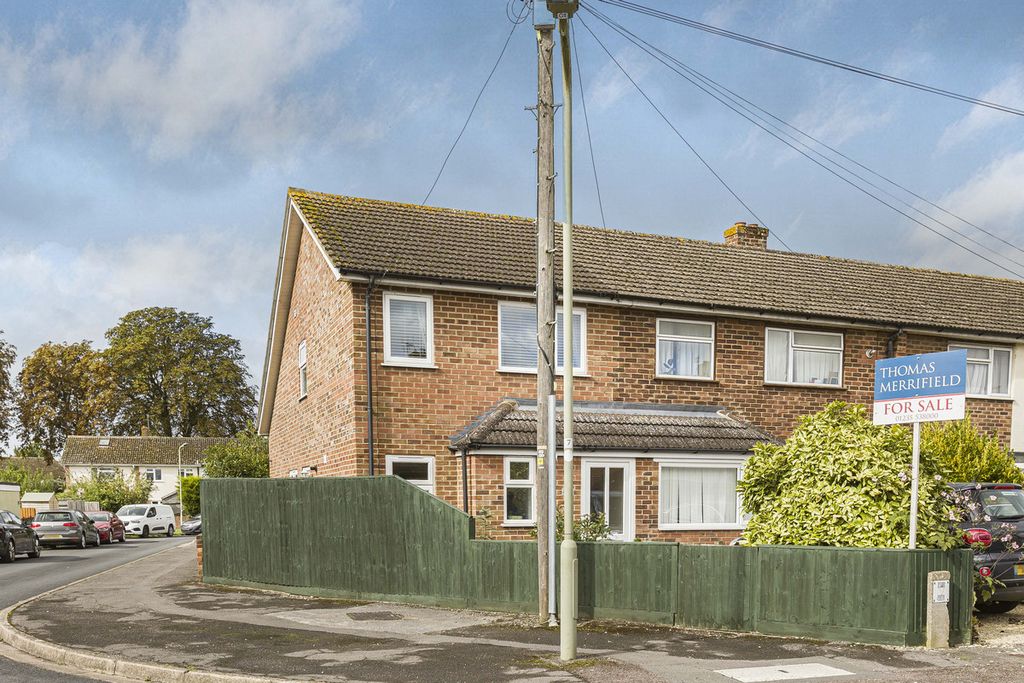 Property photo 1 of 23
