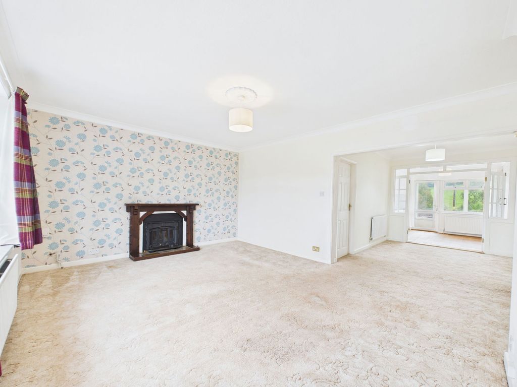 Property photo 2 of 26