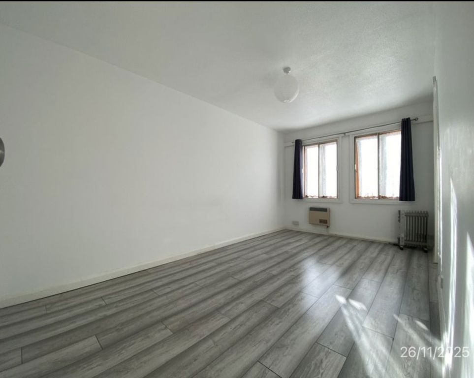 Property photo 3 of 4