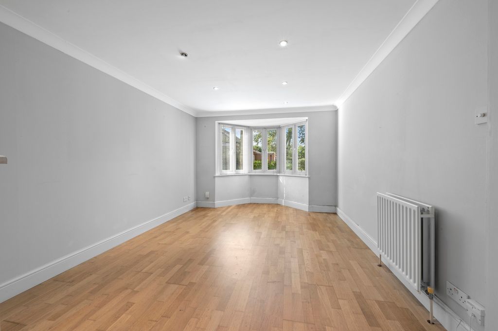 Property photo 3 of 9 Picture No. 02