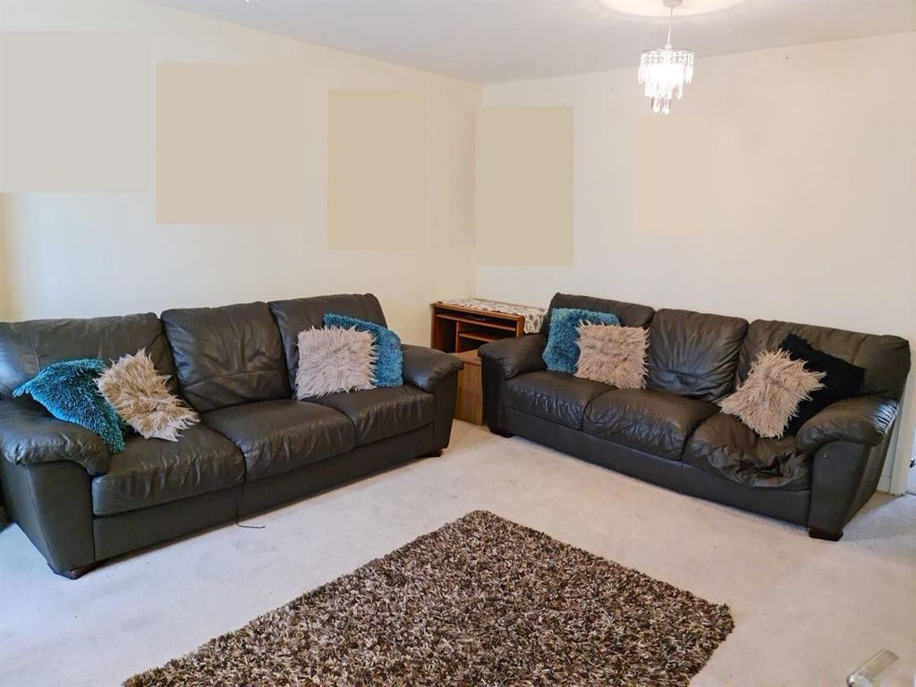 Property photo 2 of 10 3.Jpg