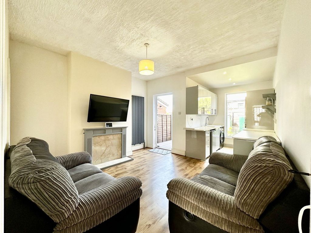 Property photo 3 of 22
