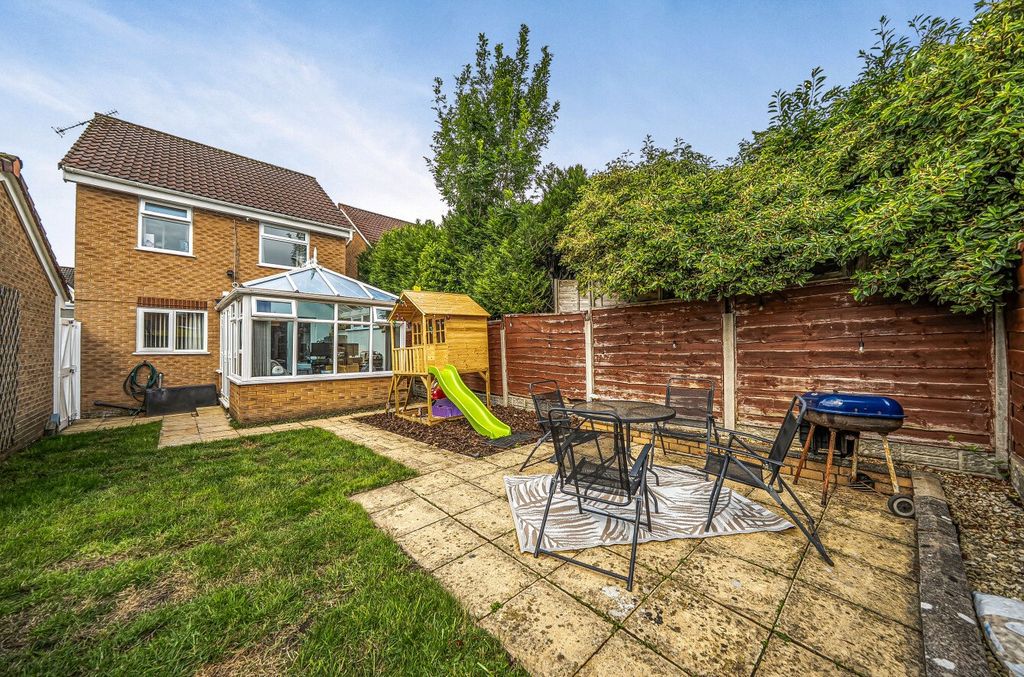 Property photo 3 of 21 Picture No. 12