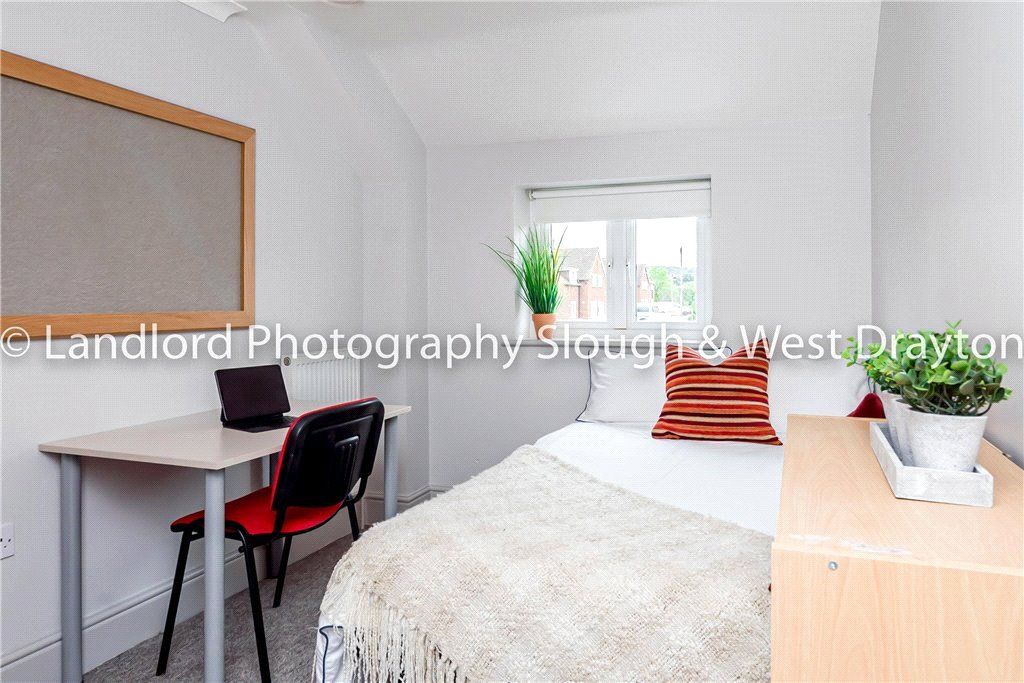 Property photo 1 of 14 Bedroom
