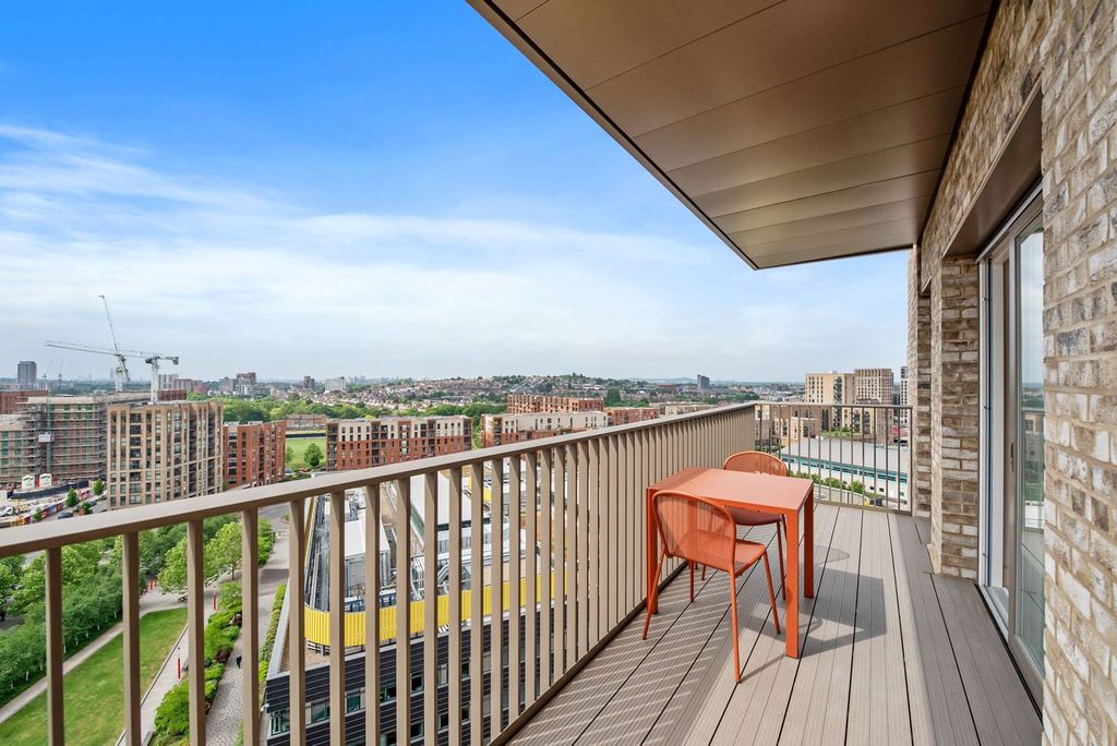 Property photo 3 of 22