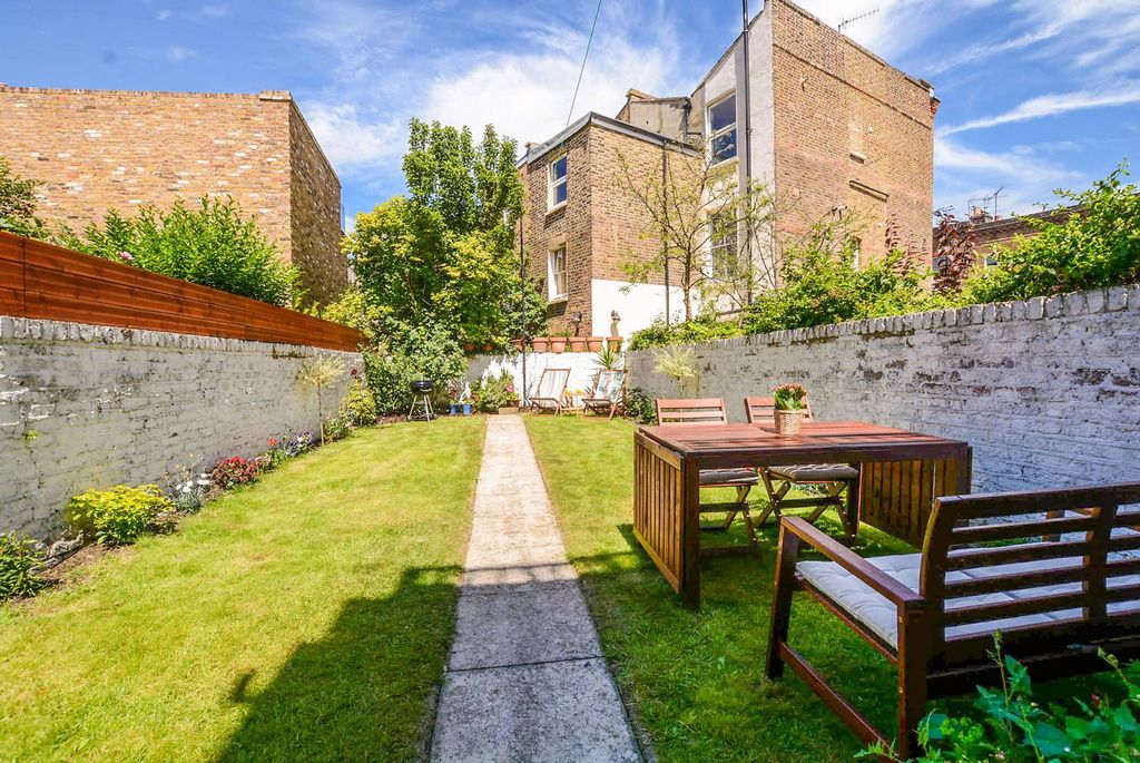 Property photo 3 of 11