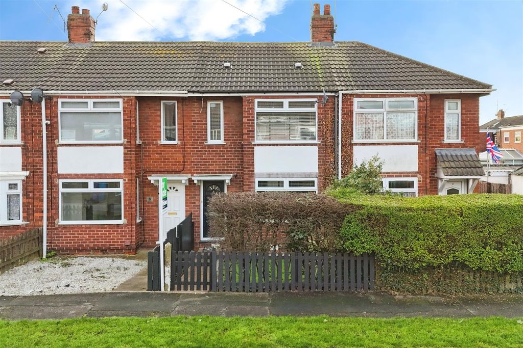 Property photo 1 of 17 Front External