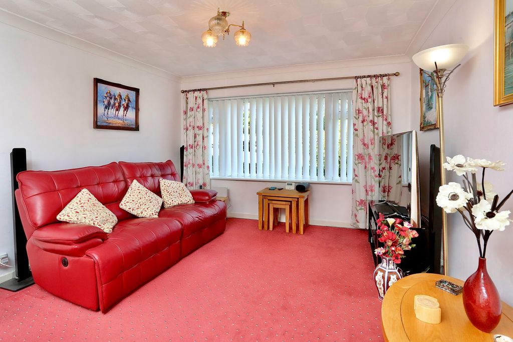 Property photo 2 of 36