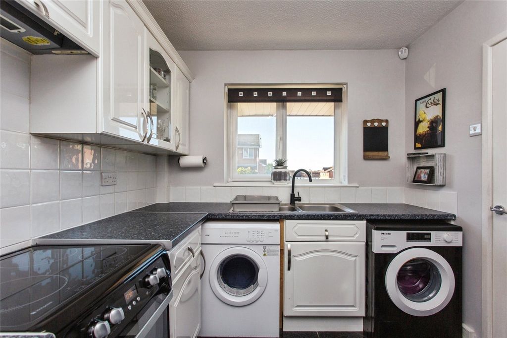 Property photo 3 of 18 Picture No. 28