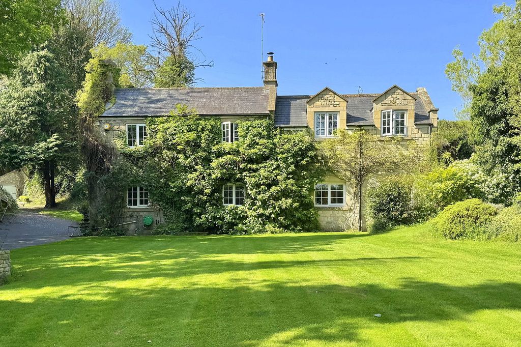 Property photo 1 of 42