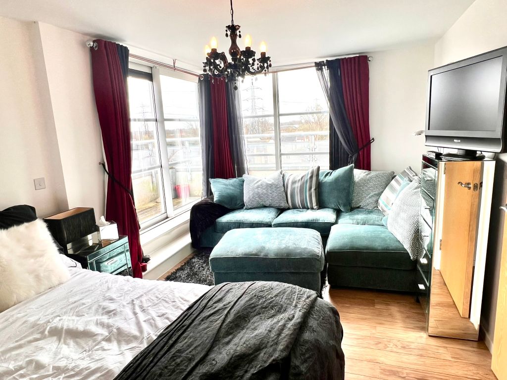 Property photo 2 of 13