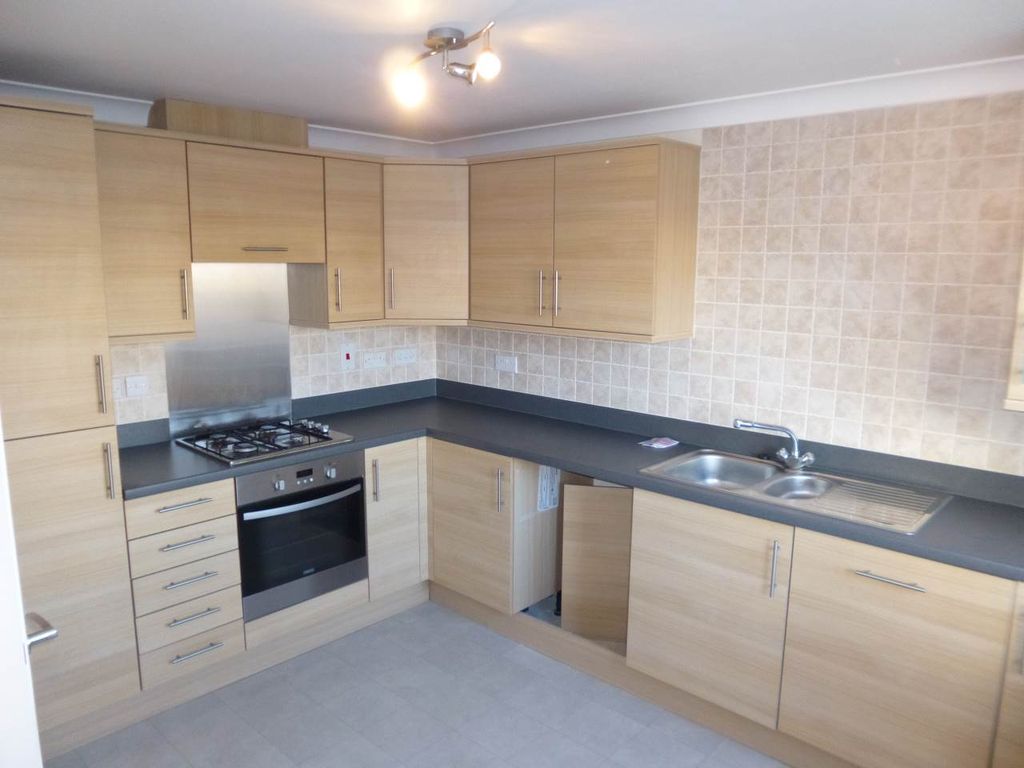 Property photo 3 of 12 P1020670