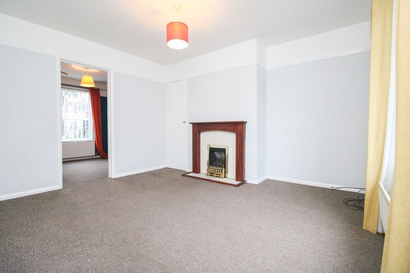 Property photo 2 of 15 Lounge