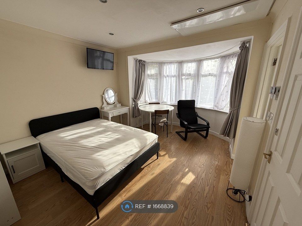Property photo 2 of 28 Studio Room, Double Bed