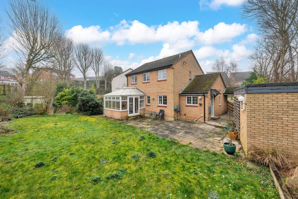 Property photo 2 of 19