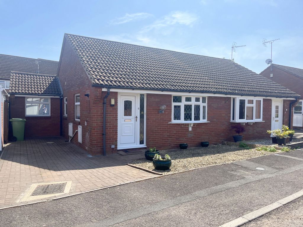 Property photo 1 of 16 2Â Bedroom Semi Detached Bungalow For Sale
