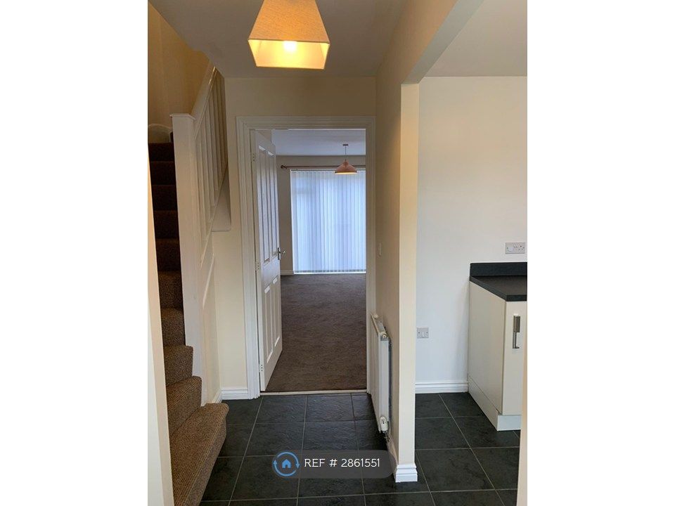 Property photo 2 of 26
