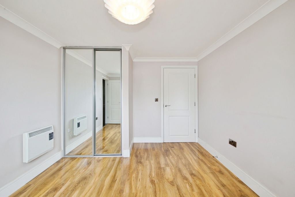 Property photo 3 of 12 Pbox-Img.Jpg