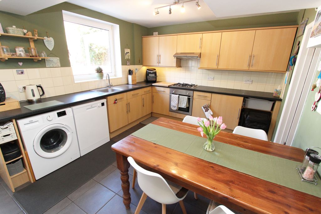 Property photo 3 of 21 Img_3628A