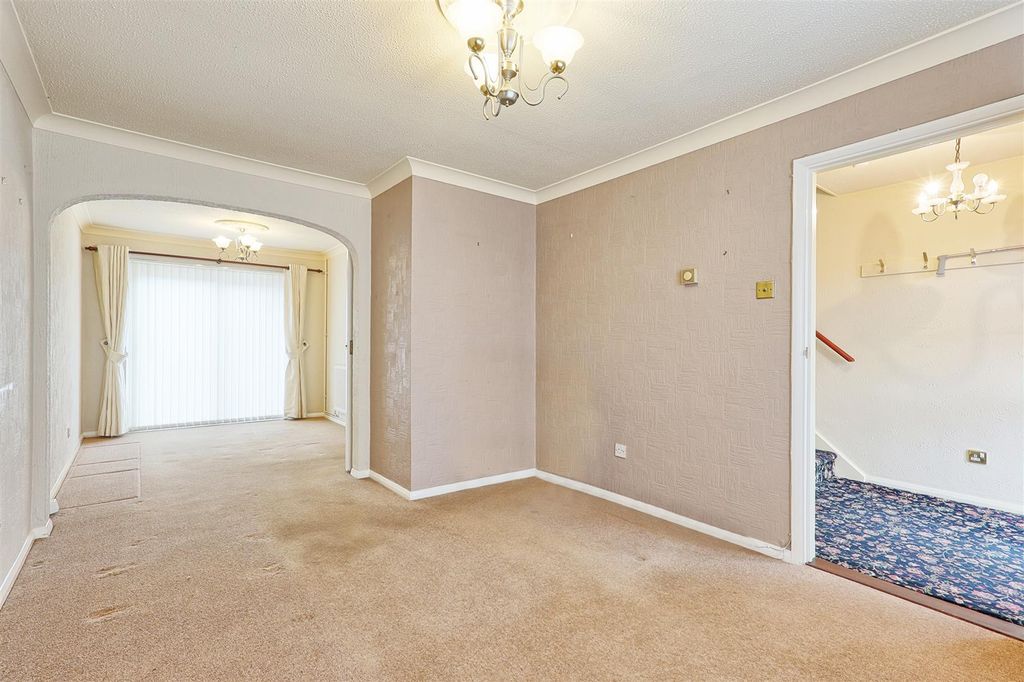 Property photo 2 of 17 Img_4193_4_5_Easyhdr-Interior3.Jpg