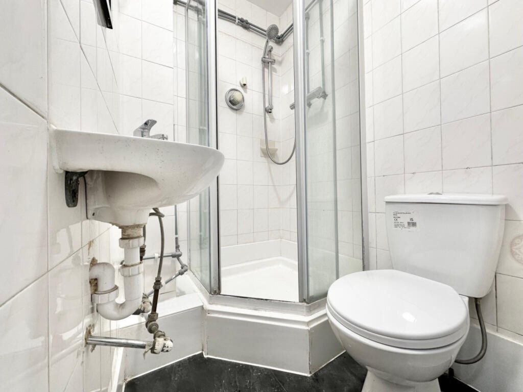 Property photo 3 of 5 Bathroom