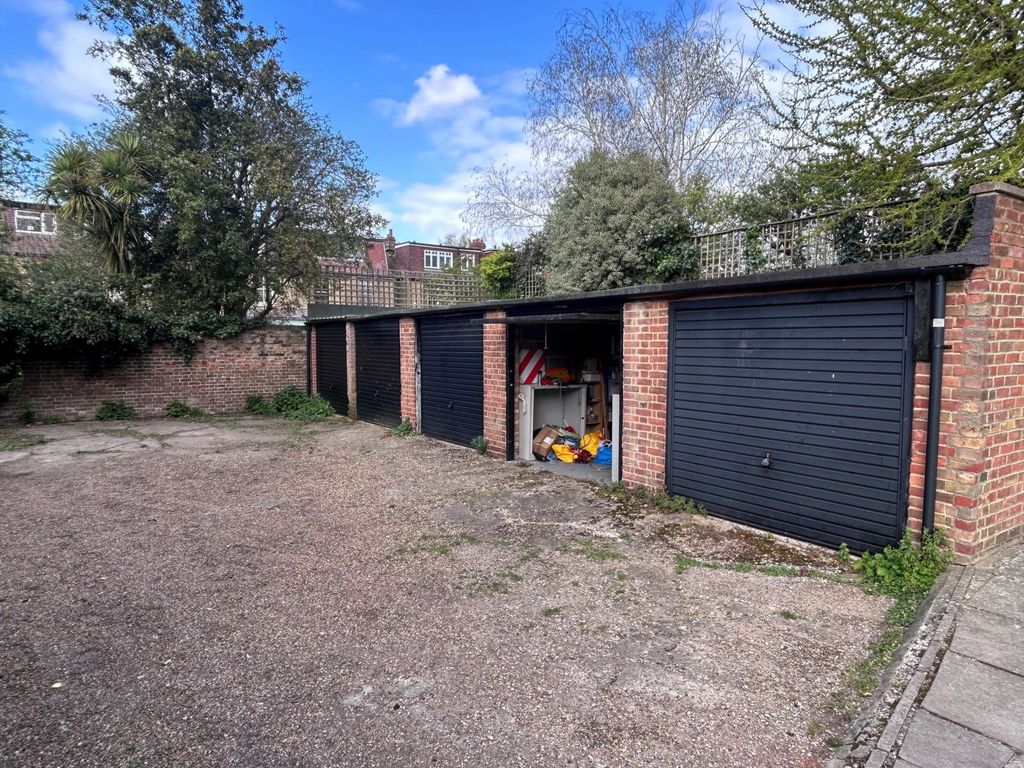 Property photo 1 of 3 Photo 1