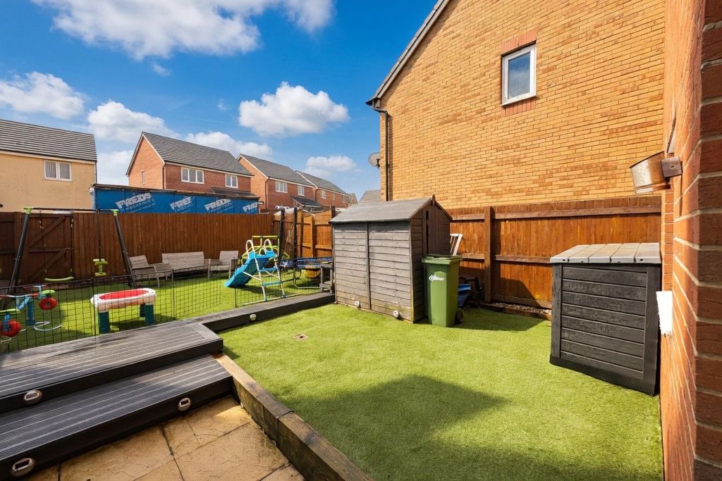 Property photo 2 of 14