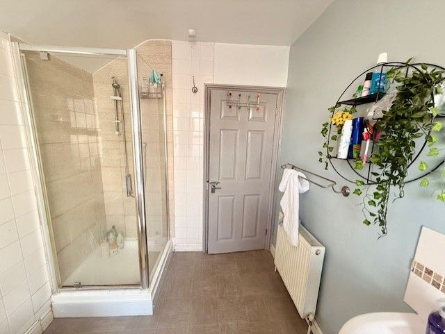 Property photo 2 of 8 Image