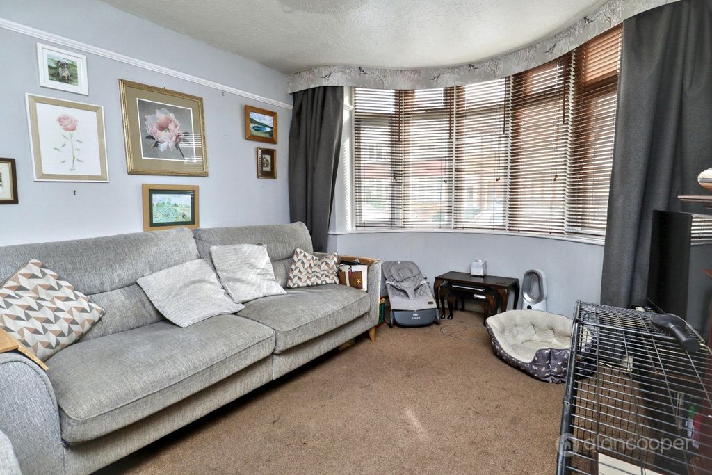 Property photo 3 of 22 5444143