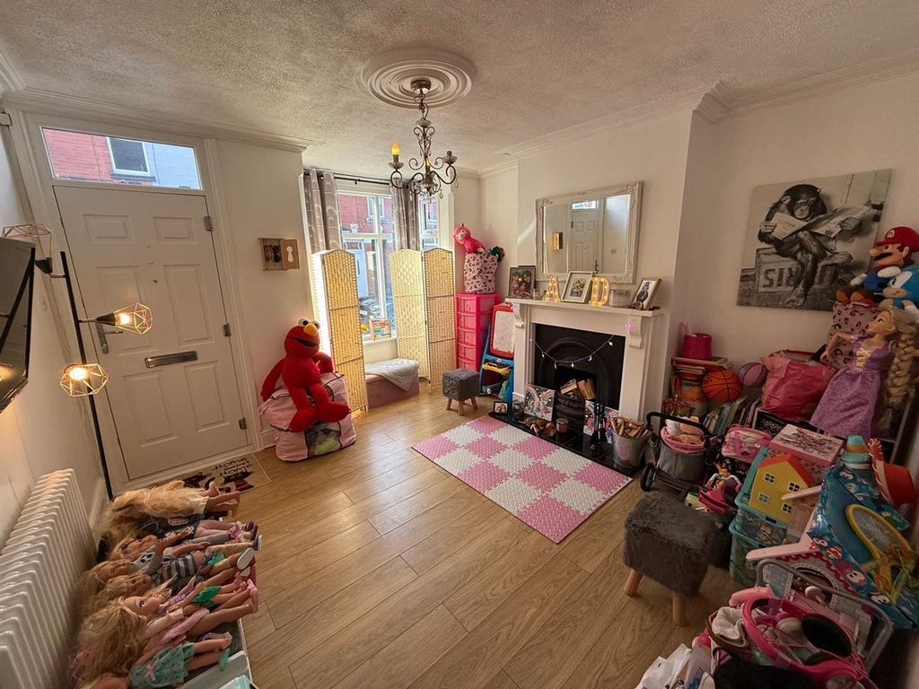 Property photo 2 of 15