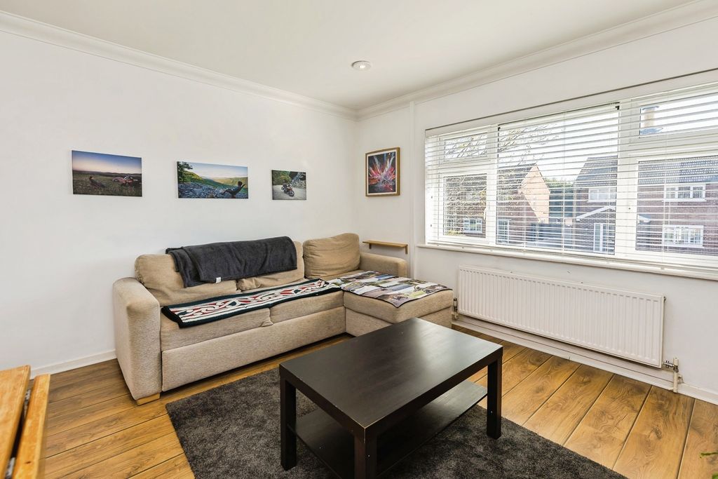 Property photo 3 of 11 Pbox-Img.Jpg