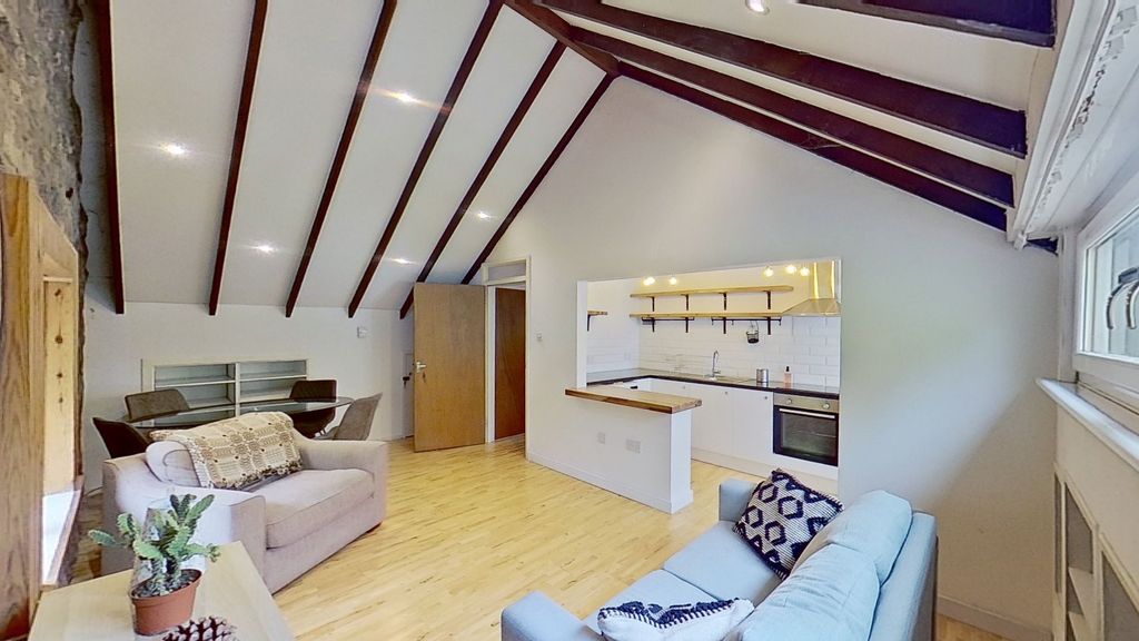 Property photo 3 of 16 Photo 3