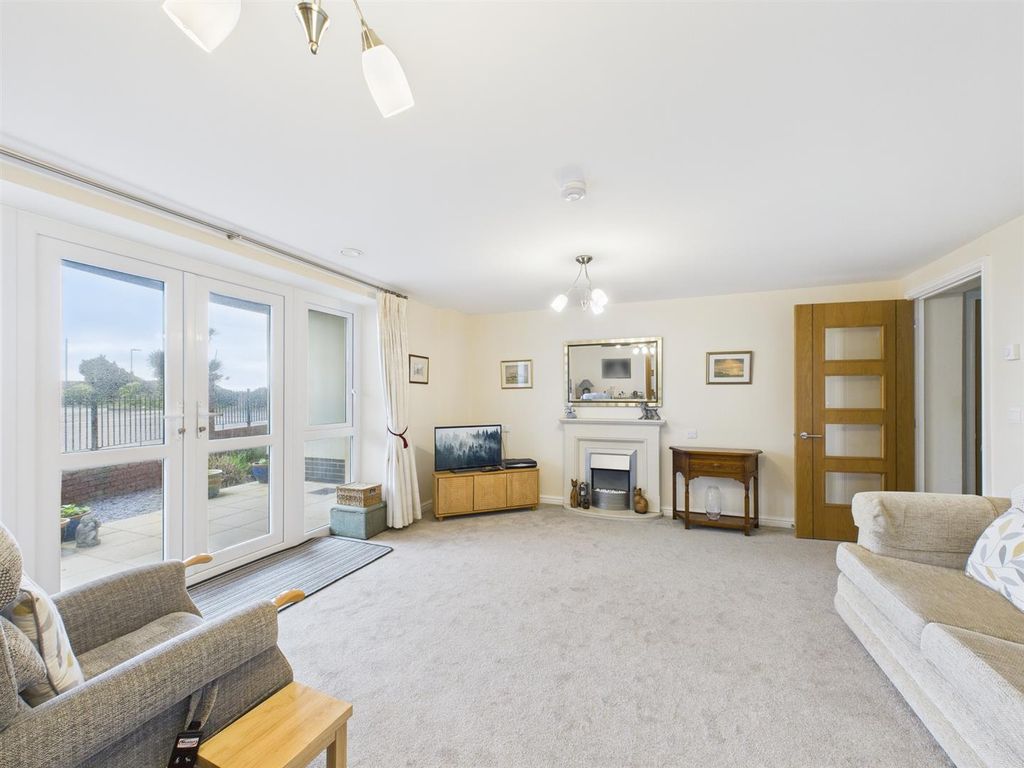 Property photo 3 of 13 Cam02295G0-Pr0387-Still007.Jpg