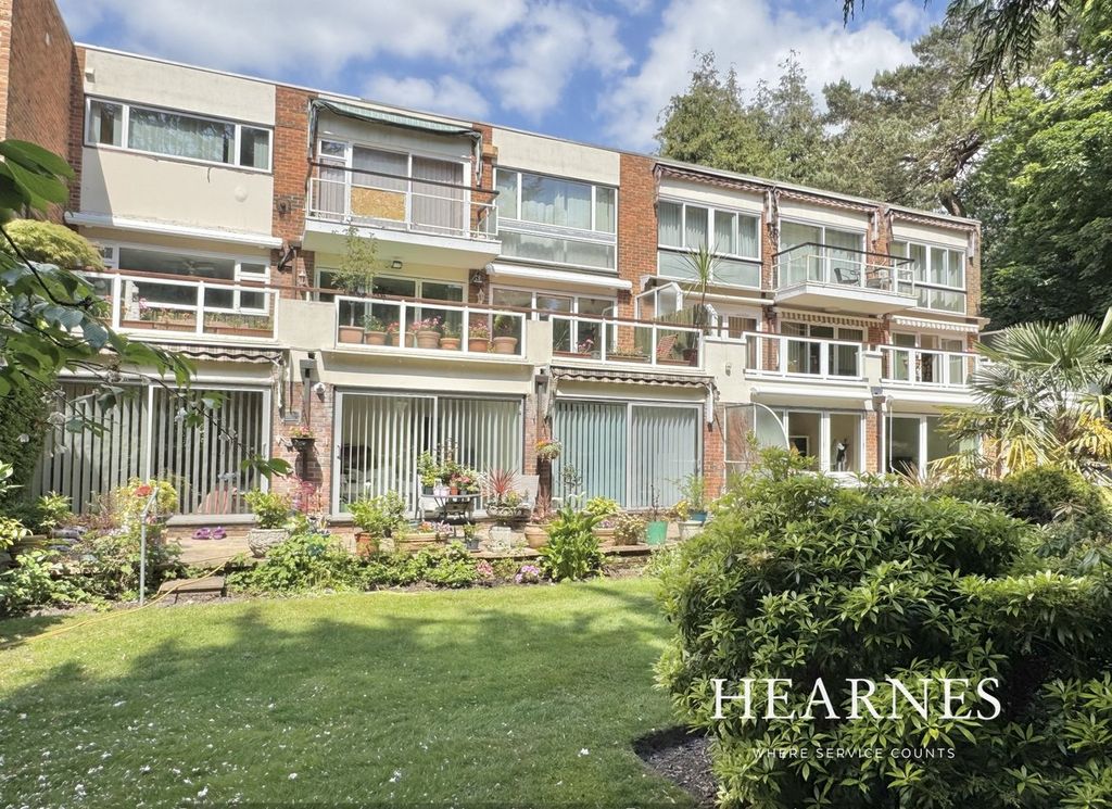 Property photo 1 of 30