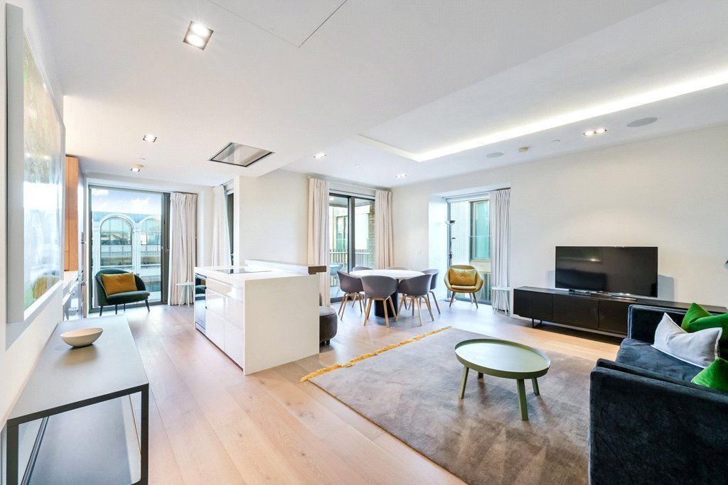 Property photo 1 of 12 5 Pearson Square