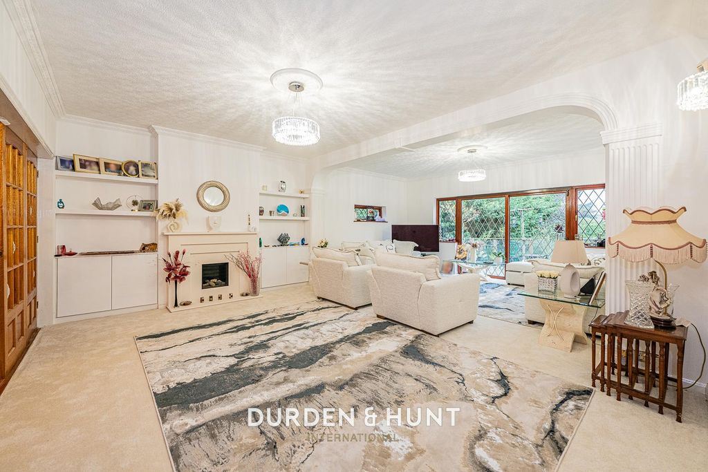 Property photo 2 of 28 Spareleaze-12.Jpg