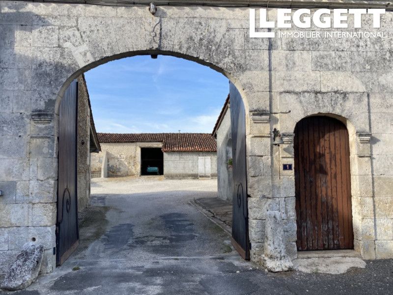 Property photo 2 of 10