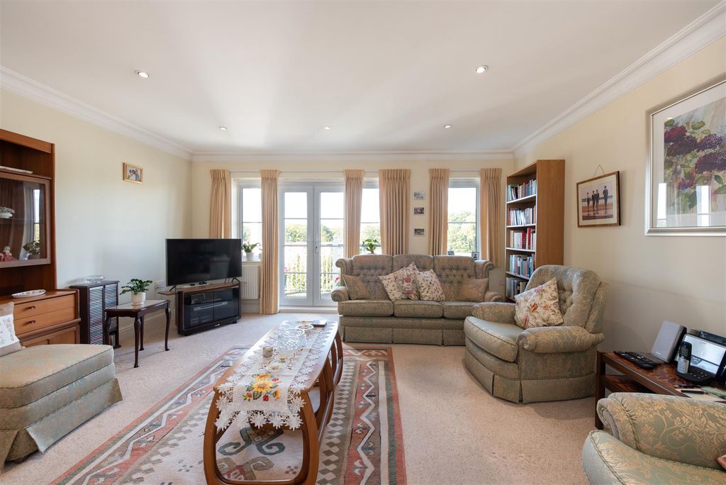 Property photo 3 of 16 Ridgeview 13.Jpg