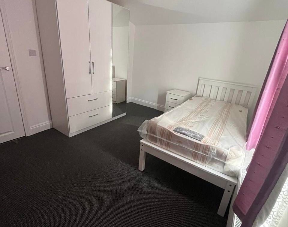 Property photo 1 of 10 d66F152d-558F-40B9-A40F-66Bdfc03Ae70