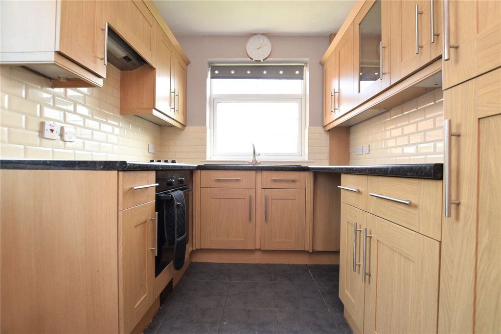 Property photo 3 of 9 Picture No. 06