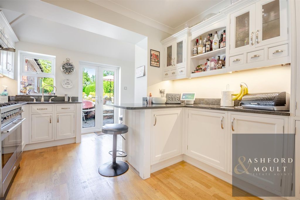 Property photo 3 of 49 Ashford-9.Jpg