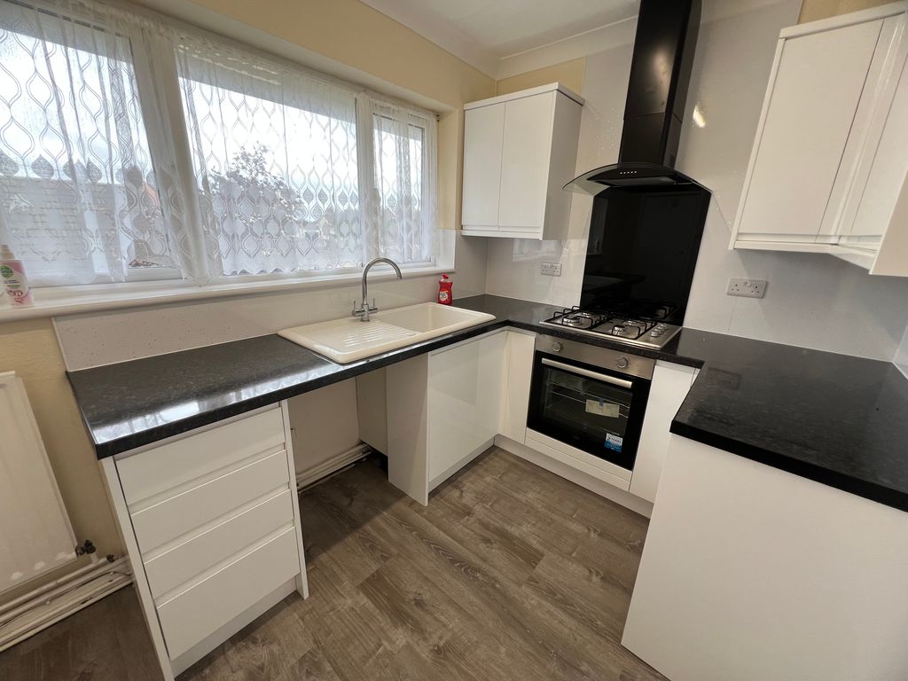 Property photo 1 of 5 Kitchen