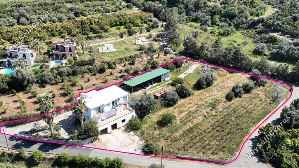 Property photo 2 of 29