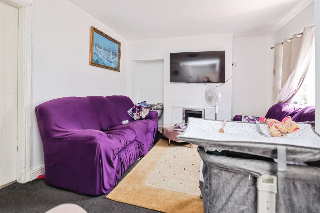 Property photo 3 of 14