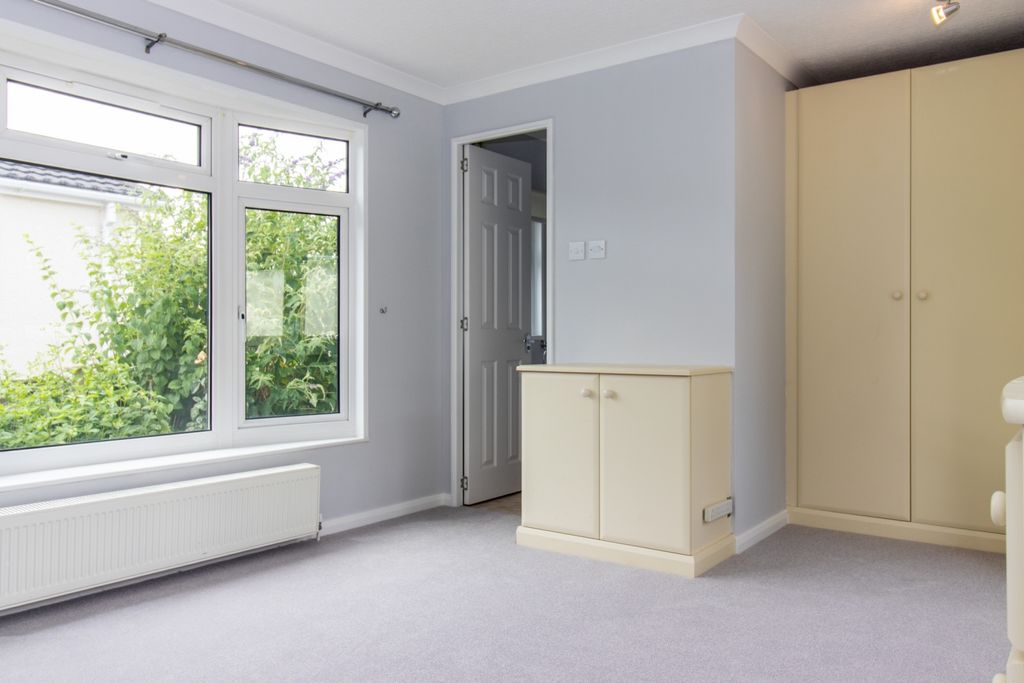 Property photo 3 of 12 Img_0375