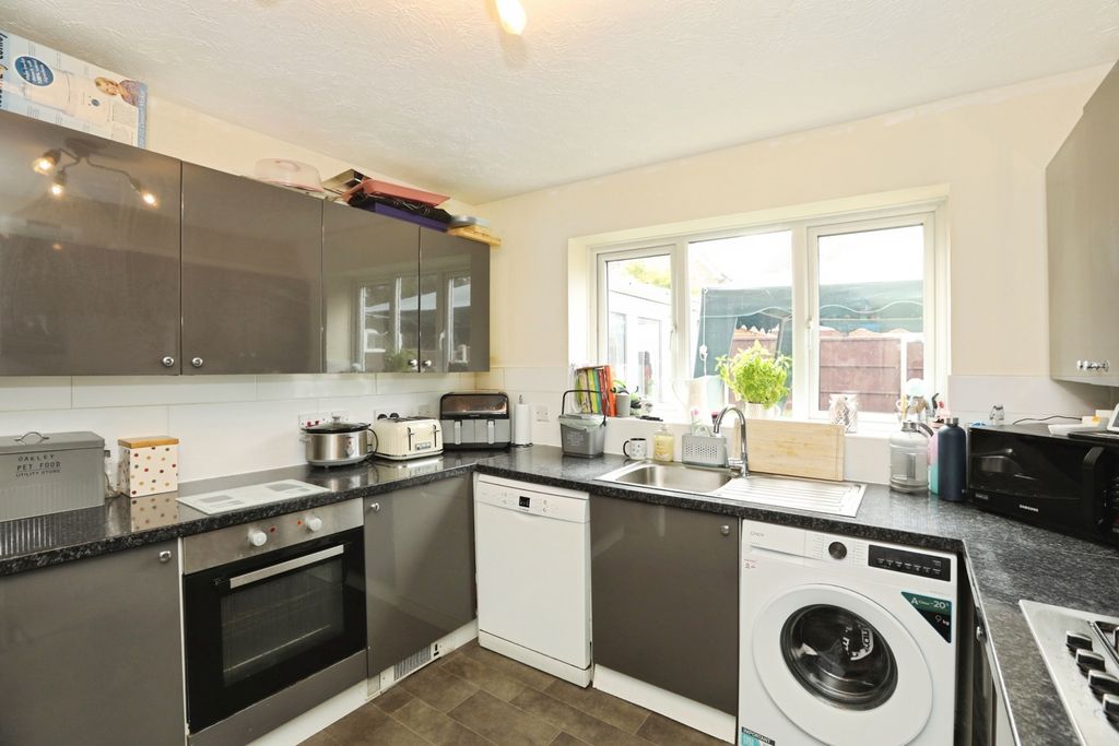 Property photo 3 of 15 Pbox-Img.Jpg