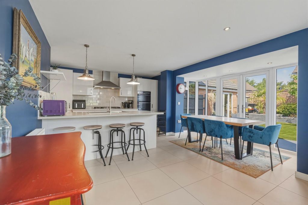 Property photo 3 of 29 2612368 1 Mountain Ash_006.Jpg
